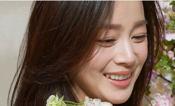 Kim Tae Hee Reveals Secrets to Her Ageless Beauty | KDramaStars